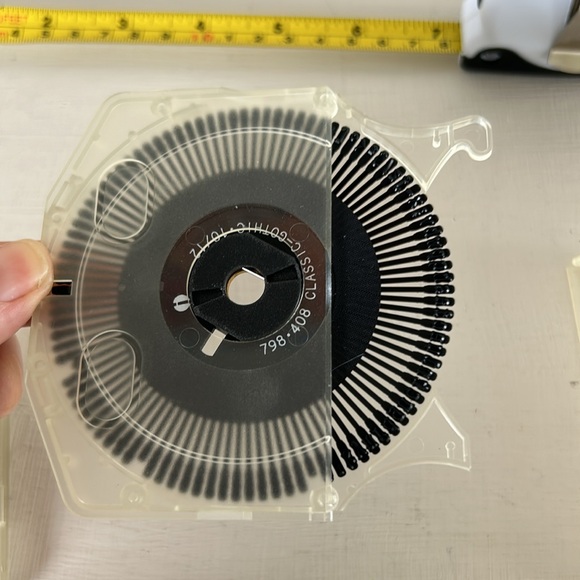 4 vintage Xerox daisy font wheels in cases - Picture 4 of 6